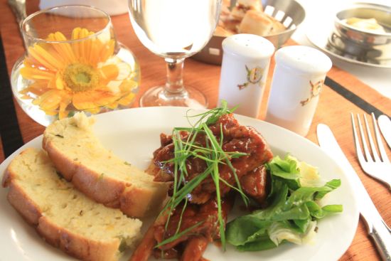 «The Deccan Odyssey» - Die Juwelen des Dekkans ab Mumbai: Deccan Odyssey - International Cuisine