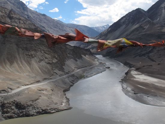 Le Ladakh luxueux de Leh: indus river