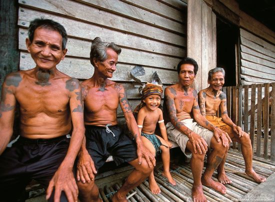 Höhepunkte Borneos ab Kuching: Ibans