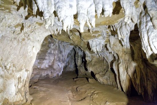 Ursprüngliches Myanmar ab Yangon: Sagar Lake Hti Ree Cave