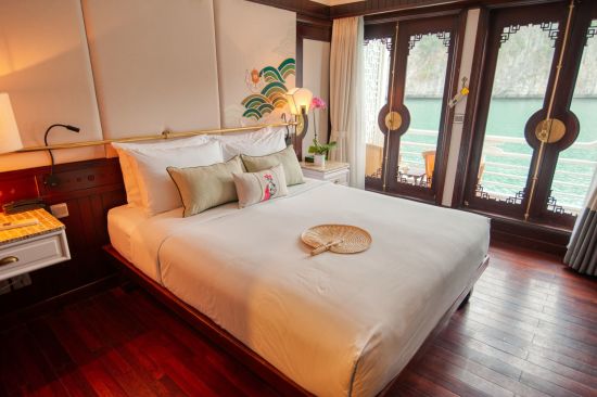 Halong Bucht Kreuzfahrten mit «The Au Co» ab Hanoi: room: Deluxe & Executive Cabin | Double Bed