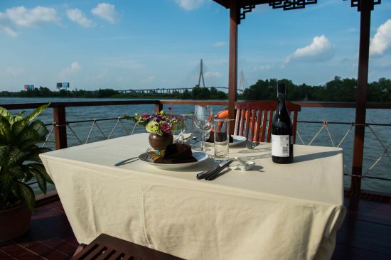Croisières fluviales dans le delta du Mékong avec «Dragon Eyes» de Saigon: Dining-2