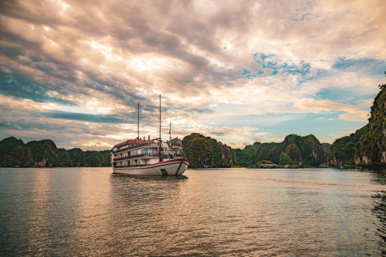 Mystische Lan Ha Bucht Kreuzfahrt mit «Ginger» ab Hanoi: Heritage Line - Lan Ha Bay - Ginger - Ship