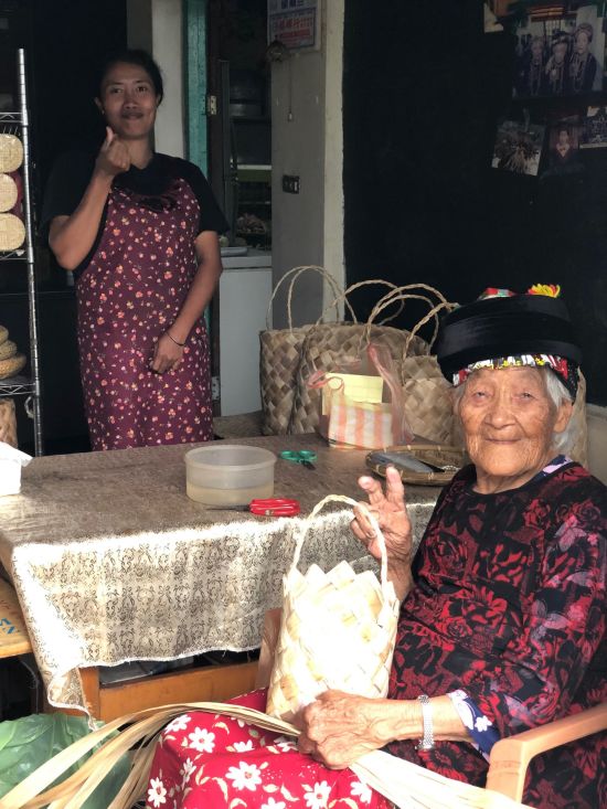 La côte orientale sauvage de Taïwan de Taipei: Wutai