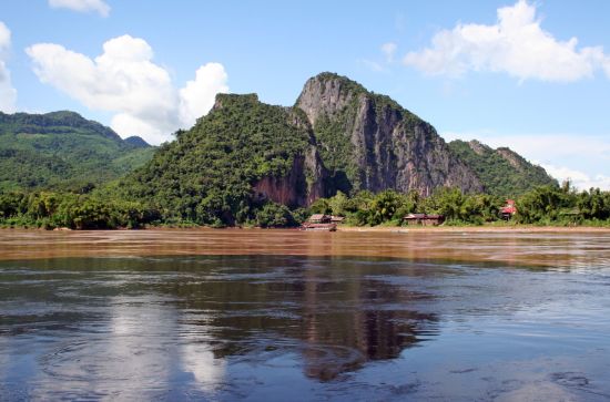 Le nord fascinant du Laos de Luang Prabang: Luang Prabang: Pak Ou Caves