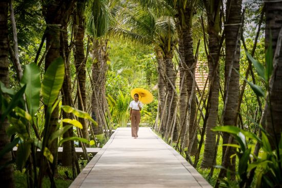 Farmhouse Resort & Spa - projet social Smiling Gecko de Phnom Penh: wellness: Sanctuary Spa Bridge