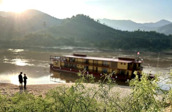 Croisière fluviale luxueuse au Laos de Vientiane: heritage-line-i-upper-mekong-i-laos-i-anouvong-i-scenery_54267068761_o