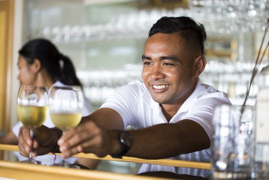 Traumhafte Kreuzfahrt ins Herz der Molukken ab Ambon: Aqua Blu | Bar