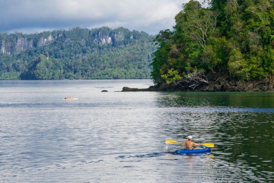 Kreuzfahrt zu den Komodo-Waranen ab Labuan Bajo: Kayak
