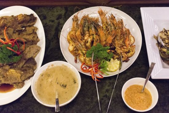 Kreuzfahrt zu den Komodo-Waranen ab Labuan Bajo: Lunch