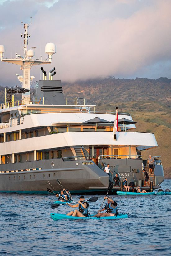 Raja Ampat mit Stil – Kreuzfahrt durch das unberührte Inselparadies ab Sorong: Aqua Blu | Kayaking