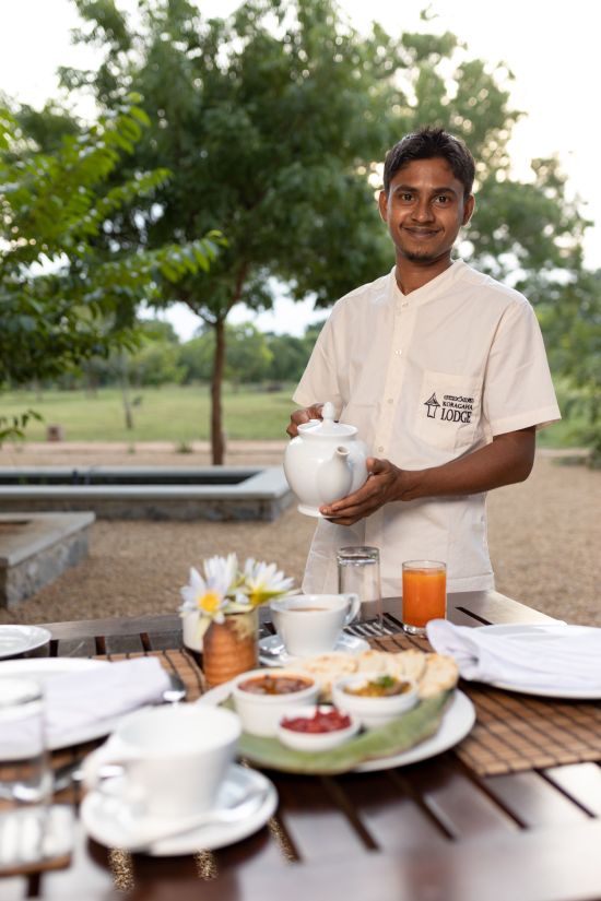 Yala Nationalpark Safari - Koragaha Lodge - 3 Tage ab Colombo: Koragaha Lodge - Staff