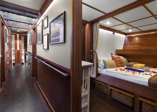 Kreuzfahrt zu den Komodo-Waranen ab Labuan Bajo: Katharina Double Cabin