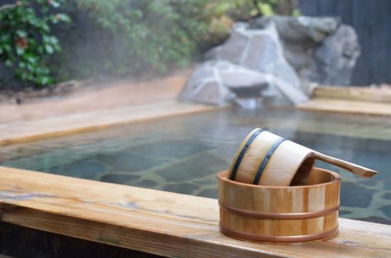 Les onsen curatifs japonais de Tokyo: Japanese open air onsen
