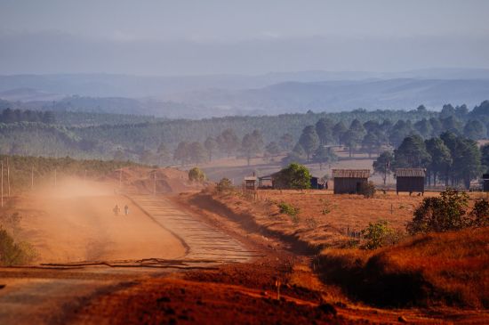 Le Cambodge pour explorateurs de Siem Reap: Dirt road in eastern Cambodia