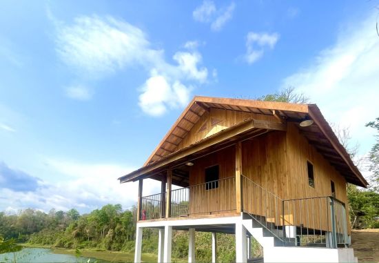 Im Reich der Elefanten ab Luang Prabang: room: Deluxe Cabin