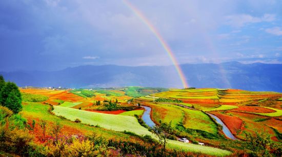 Paysages magiques & traditions vivantes de Guiyang: Dongchuan Red Land