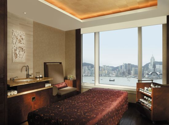 The Peninsula Hong Kong: Spa Treatment Room Harbour View
