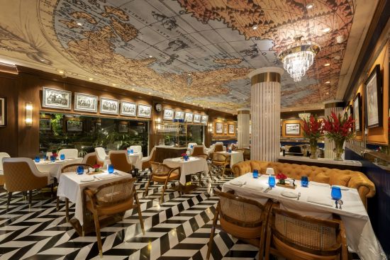 The Claridges à Delhi:  Pickwick