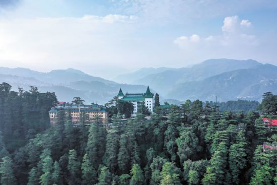 The Oberoi Cecil à Shimla:  Exterior