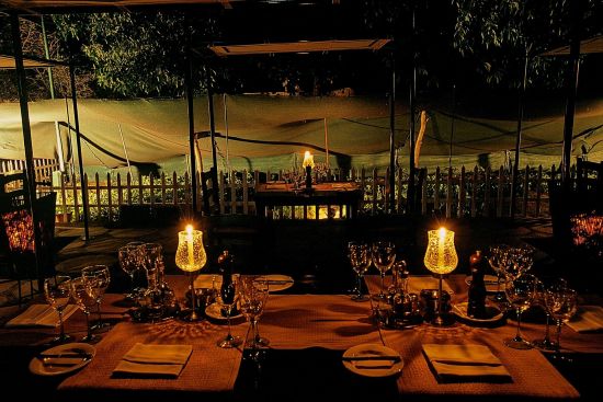 Jai Mahal Palace à Jaipur:  Giardino Italian Restaurant