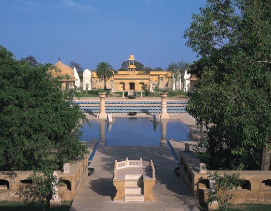 The Oberoi Rajvilas à Jaipur:  Main Swimming Pool