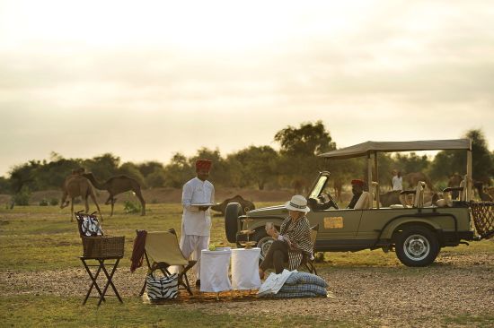 SUJÁN The Serai in Wüste Thar:  Jeep safari