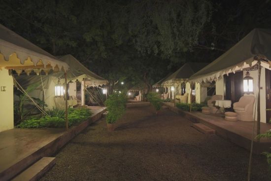 The Ajit Bhawan à Jodhpur:  Luxury Tent | View
