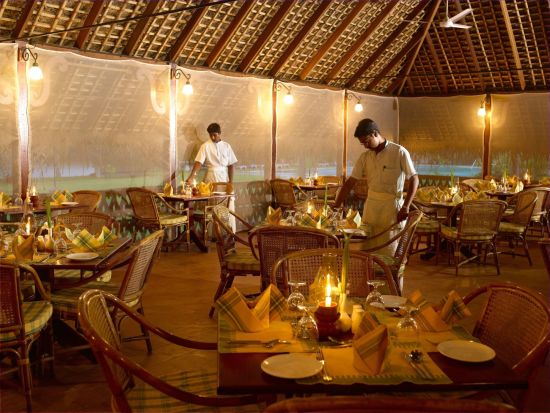 Marari Beach Resort à Mararikulam:  Beach Grill Restaurant