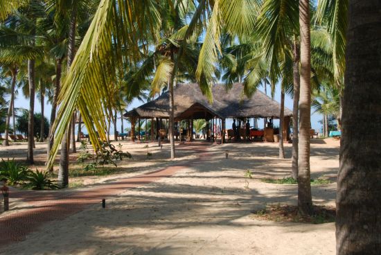 Neeleshwar Hermitage: exterior: 