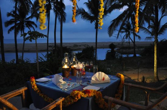 Neeleshwar Hermitage: f&b: 