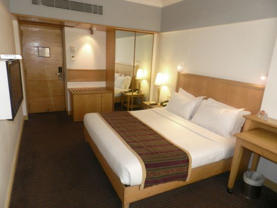 Fariyas in Mumbai:  Deluxe