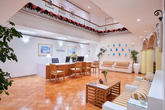 The Gordon House in Mumbai:  Lobby