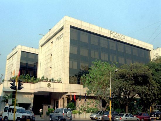Kohinoor Continental in Mumbai: exterior: