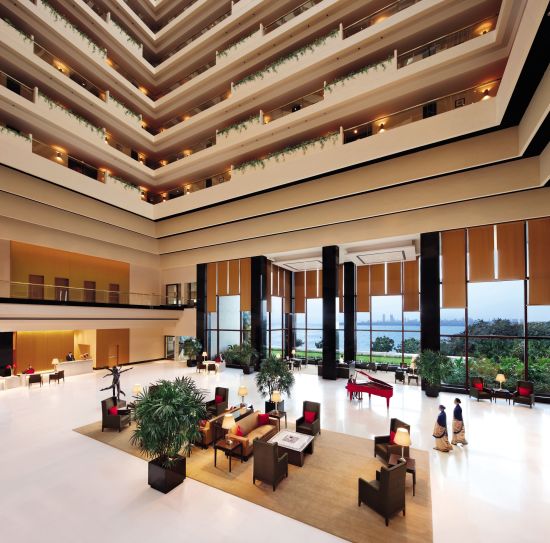 The Oberoi, Mumbai:  Lobby