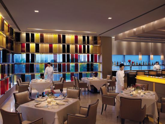 The Oberoi, Mumbai:  Vetro