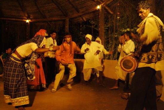 Tiger's Den Resort à Bandhavgarh: activities: 