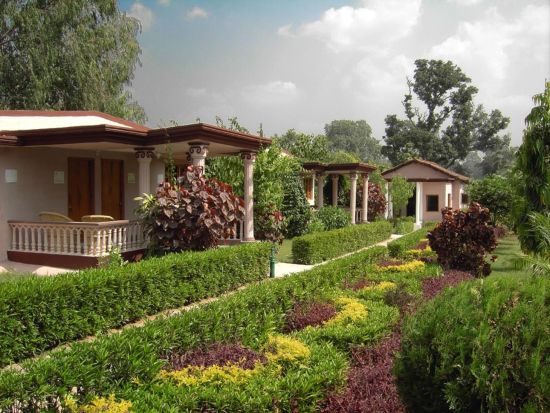 Tiger's Den Resort à Bandhavgarh:  Garden