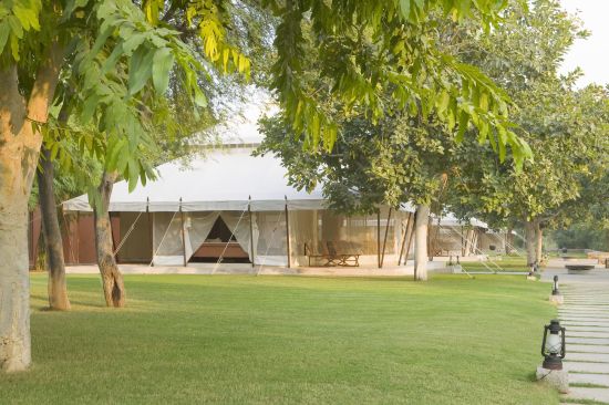 Aman-i-Khas in Ranthambore:  Lounge Tent Exterior