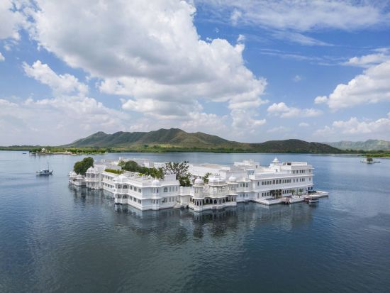 Taj Lake Palace in Udaipur:  Aerial View