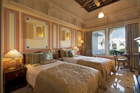 Taj Lake Palace in Udaipur: Luxury