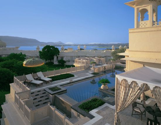 The Oberoi Udaivilas à Udaipur:  view to lake