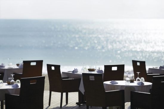 Jimbaran Puri, A Belmond Hotel in Südbali:  Restaurant on the beach