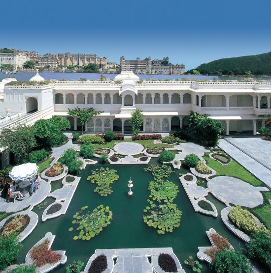 Taj Lake Palace in Udaipur:  Lili Pond