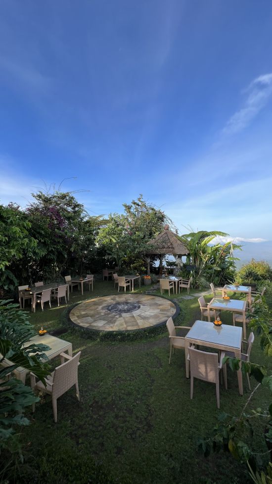 Munduk Moding Plantation Nature Resort à Nord de Bali:  Restaurant MiMiPi