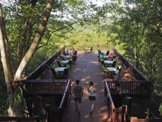 The Menjangan à Nord de Bali:  Bali Tower Dining Deck