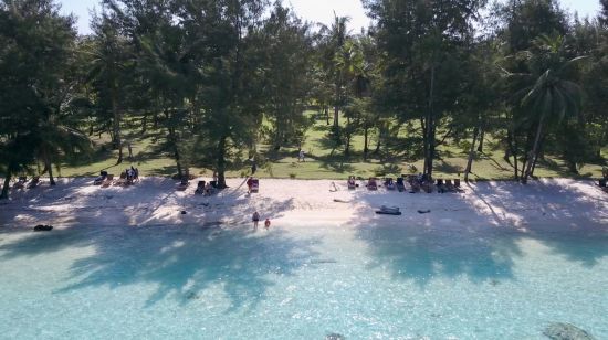 Kura Kura Resort in Karimunjawa: Beach