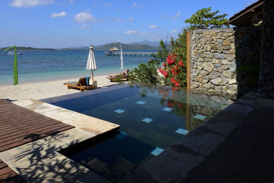 Cocotinos Sekotong in Lombok:  Water's Edge Villa