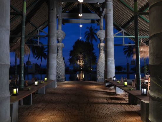 Tugu Lombok:  Bale Kokok Pletok