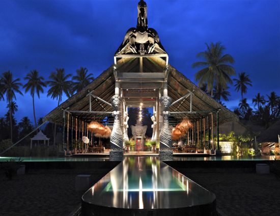 Tugu Lombok:  Bale Kokok Pletok